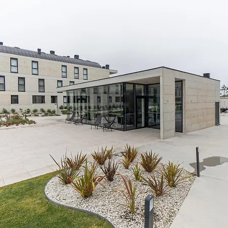 Апартаменты Guestready - Elegant Beachside In *